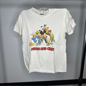 💕 Moving Sale! 💕 
Rare! Vintage Disney Shirt Mickey and crew!